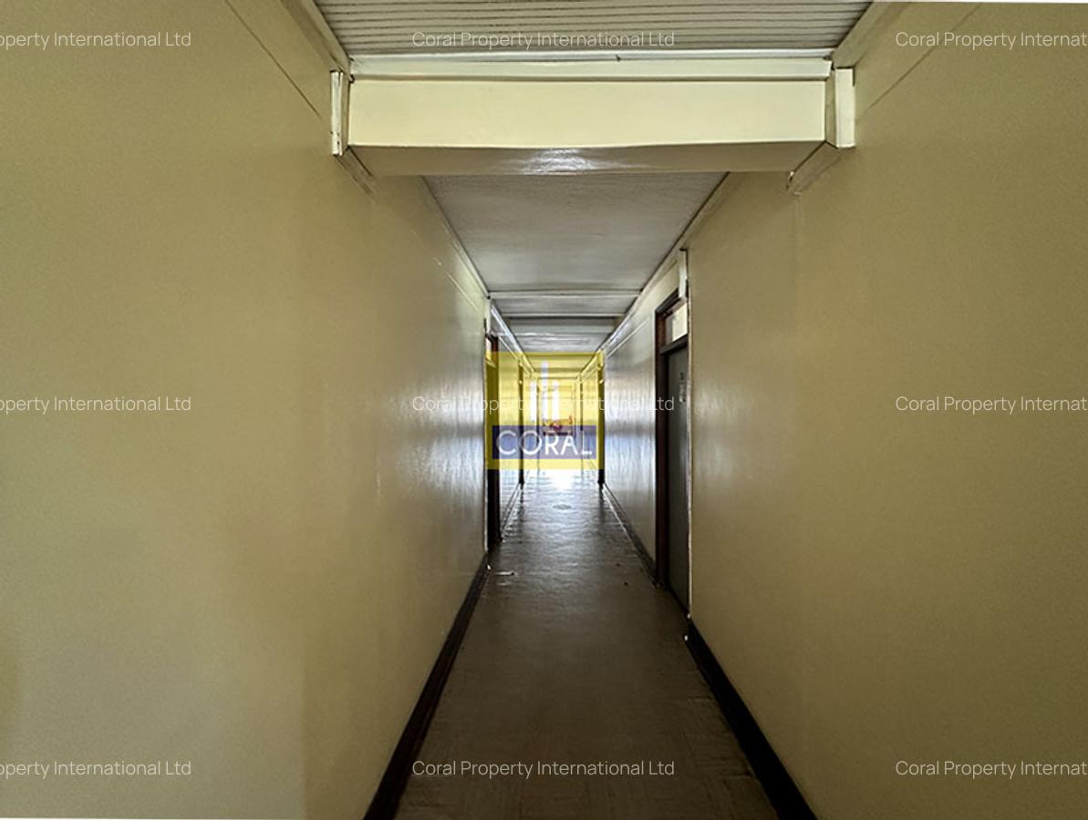 Office in Industrial Area - 17