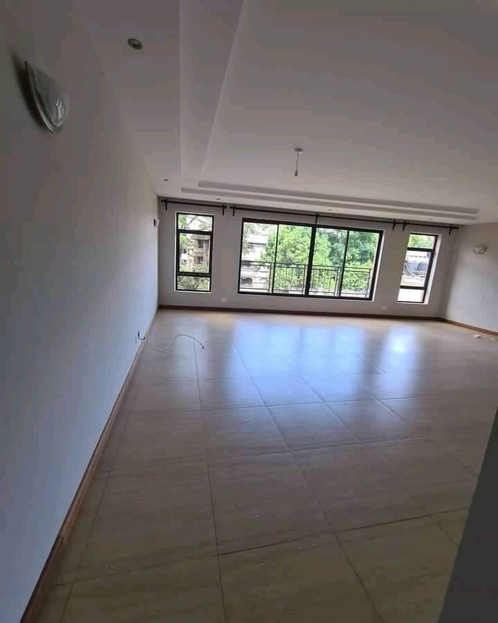 3 Bed Apartment with En Suite at Othaya Road - 3