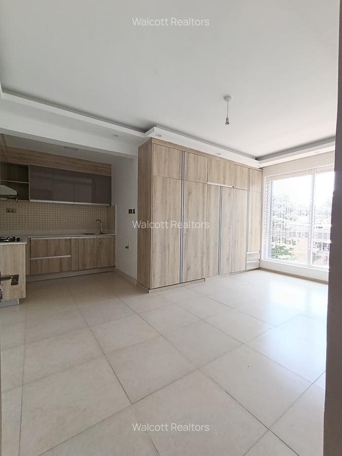 Studio Apartment with En Suite in Westlands Area - 3