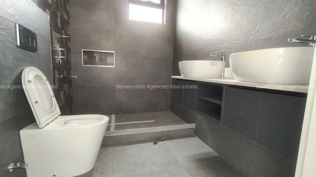 4 Bed Apartment with En Suite at Parklands - 7