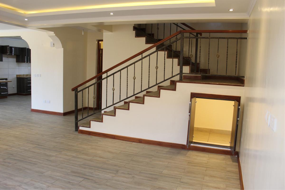 5 Bed Townhouse with En Suite in Ruiru - 12