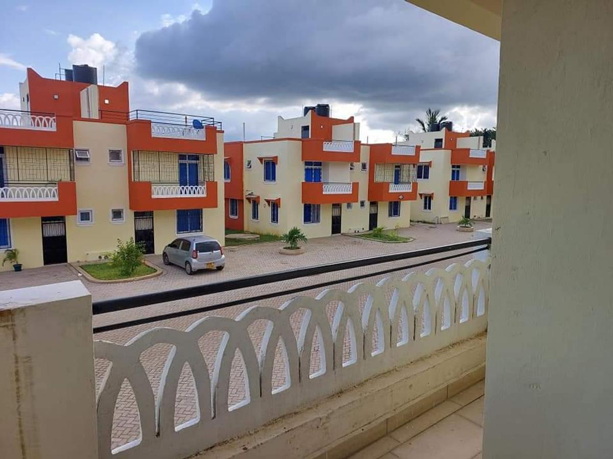 Serviced 3 Bed Apartment with En Suite in Mtwapa - 3