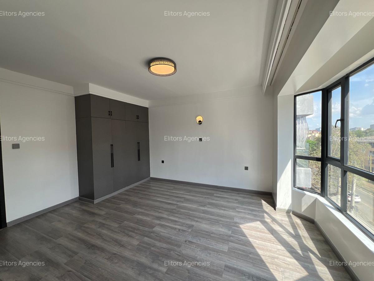 4 Bed Apartment with En Suite at Oloitoktok Road - 9