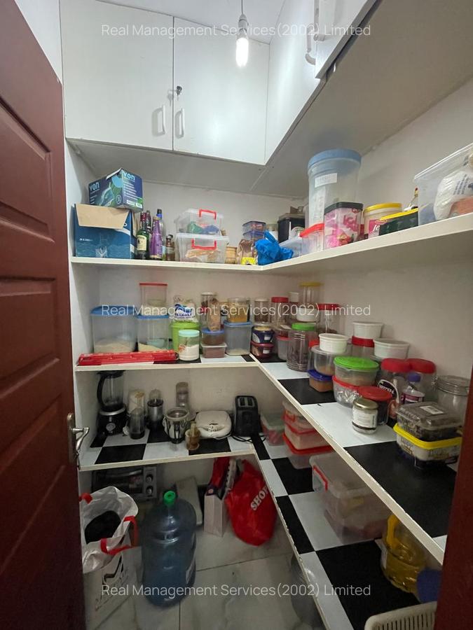 3 Bed Apartment with En Suite at 1St Parklands - 5