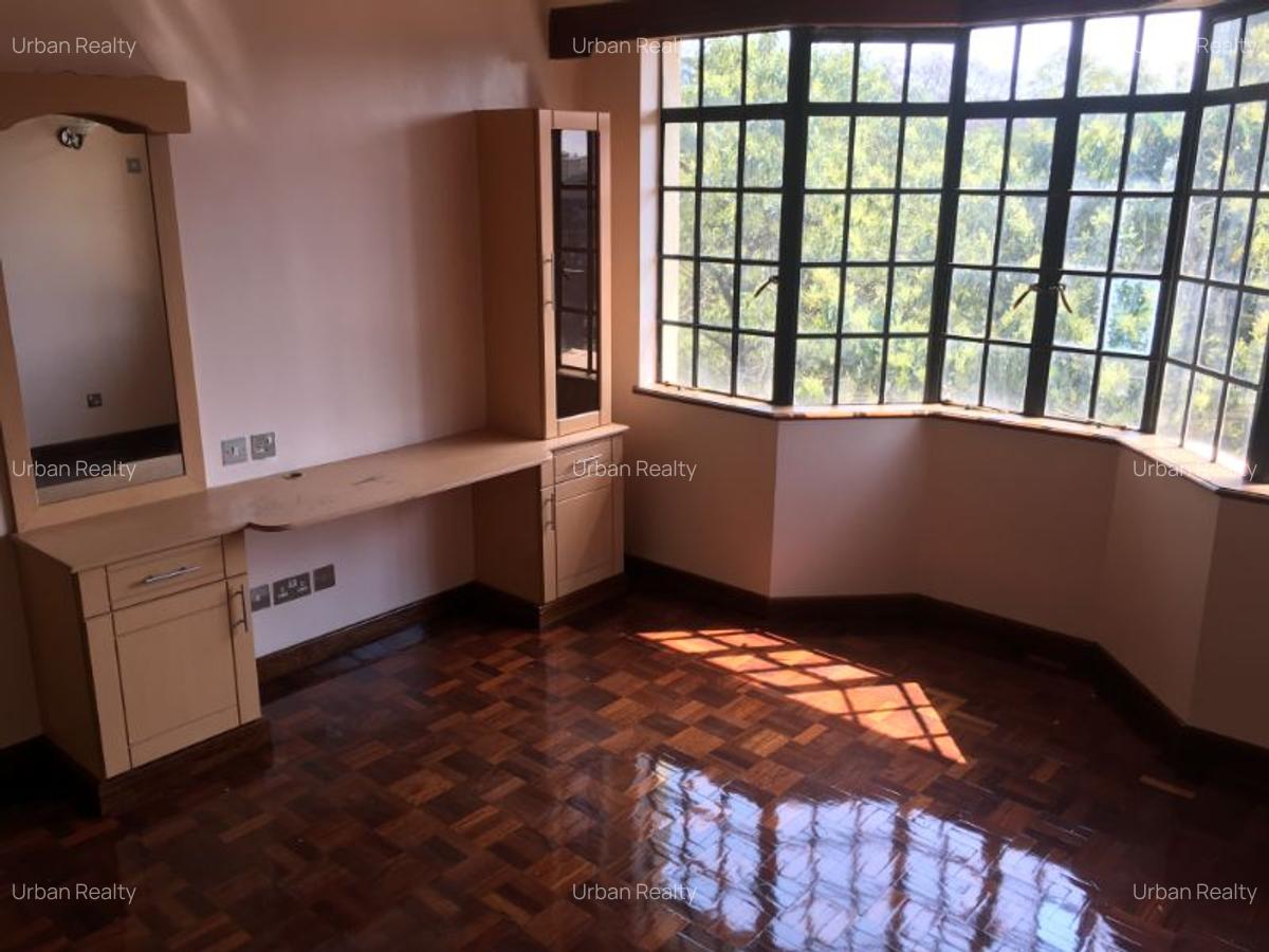 4 Bed Apartment in Westlands Area - 11
