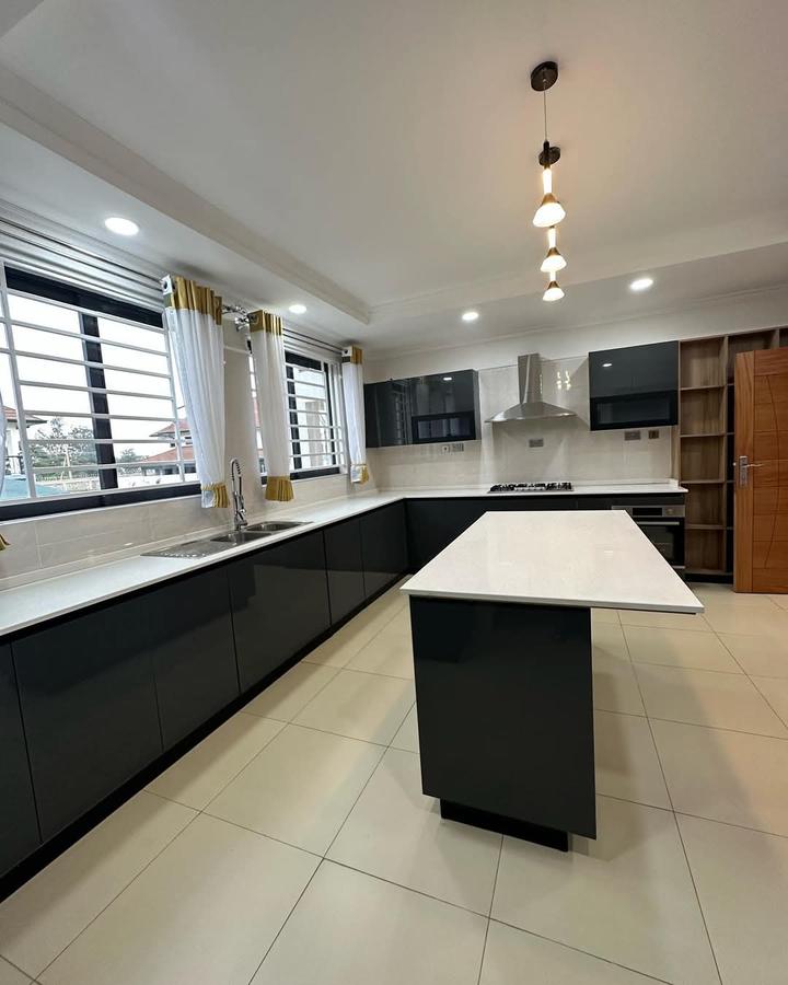 4 Bed Villa with Staff Quarters in Runda - 4