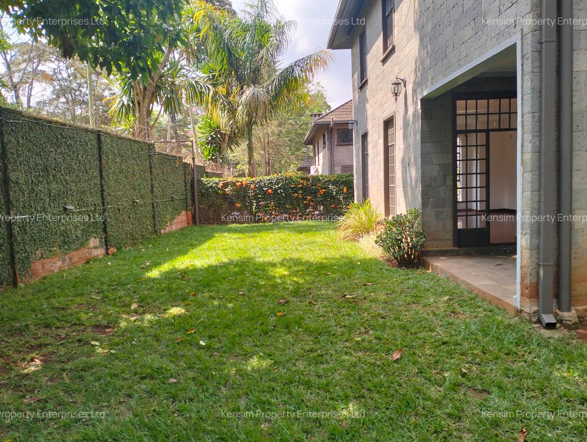 4 Bed Townhouse with En Suite in Spring Valley - 1