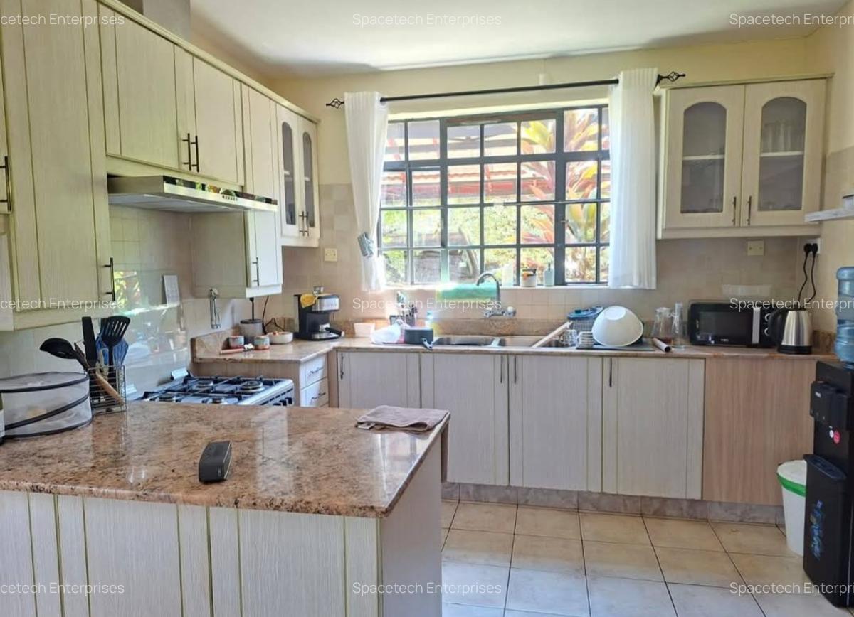 4 Bed Townhouse with En Suite in Runda - 3