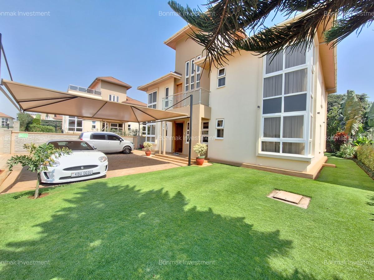 4 Bed Townhouse with En Suite at New Runda - 1