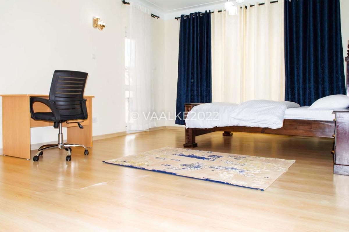 Furnished 3 Bed Apartment with En Suite in Westlands Area - 17