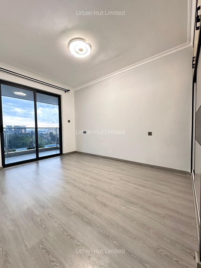 3 Bed Apartment with En Suite in Lavington - 5