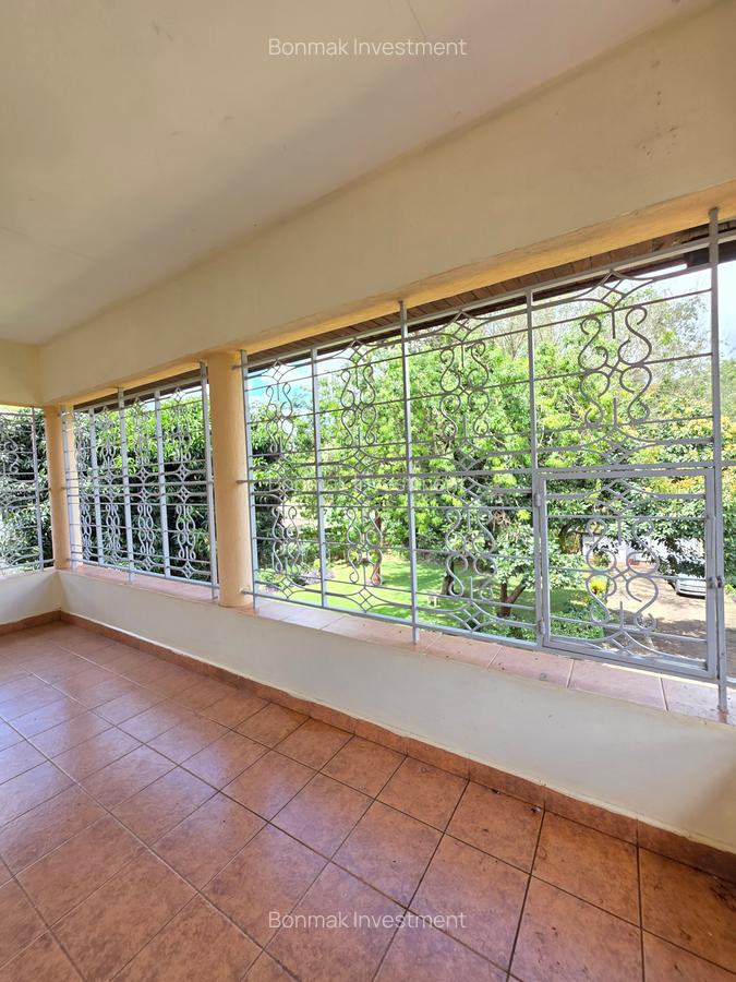 5 Bed House with En Suite at Old Runda. - 11