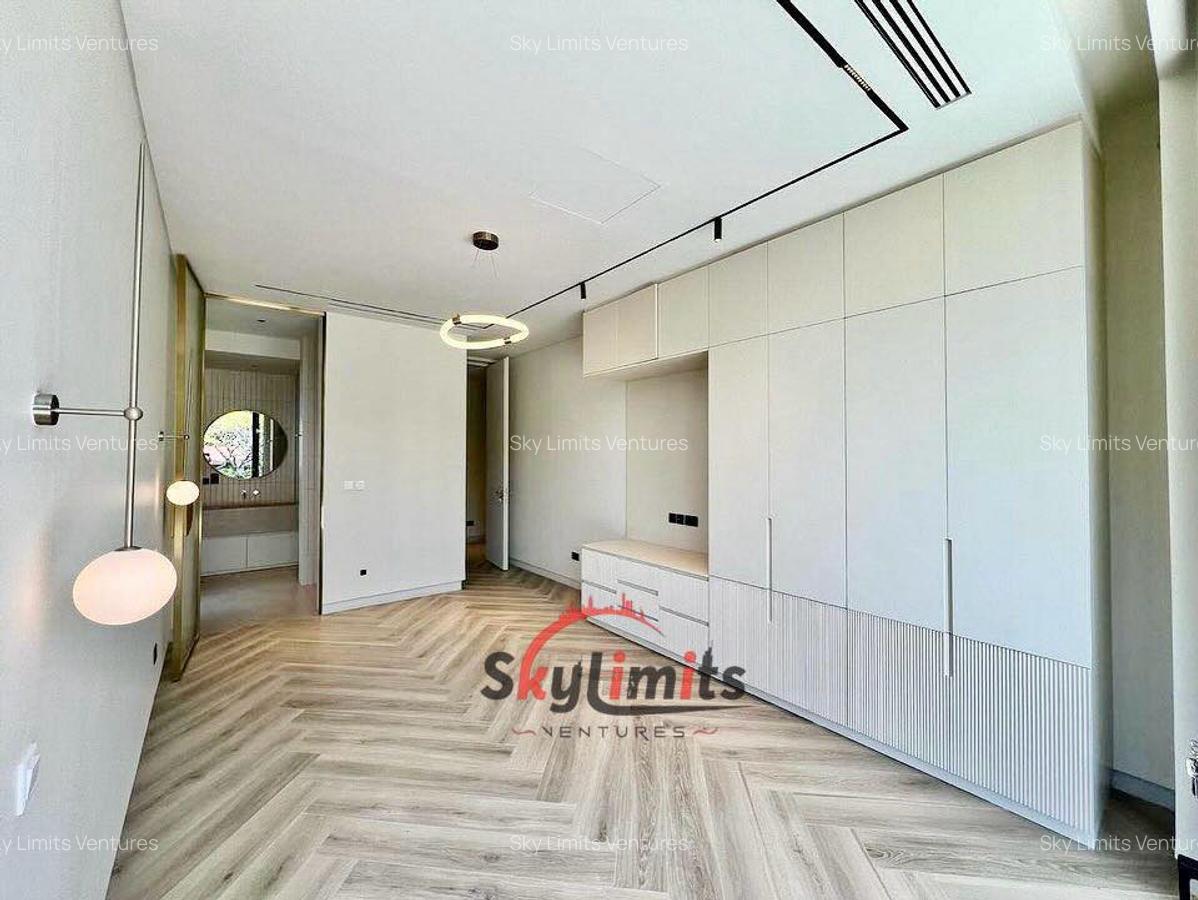 5 Bed Villa with En Suite in Kitisuru - 13