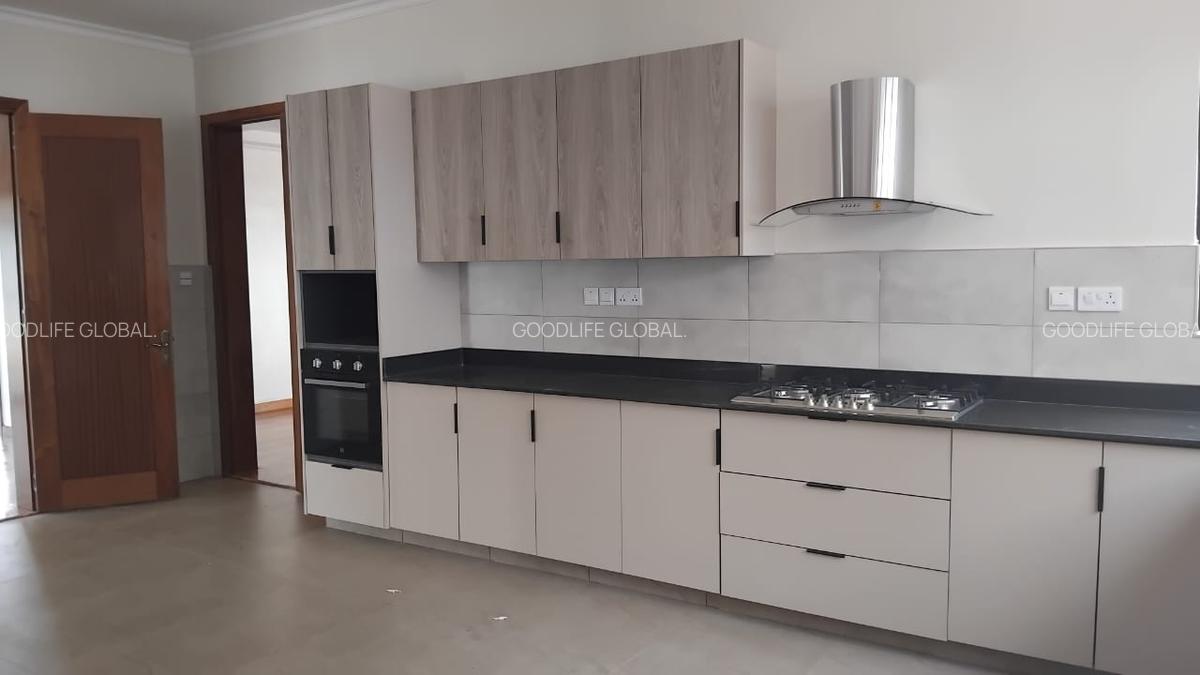 5 Bed House with En Suite at Loresho - 9