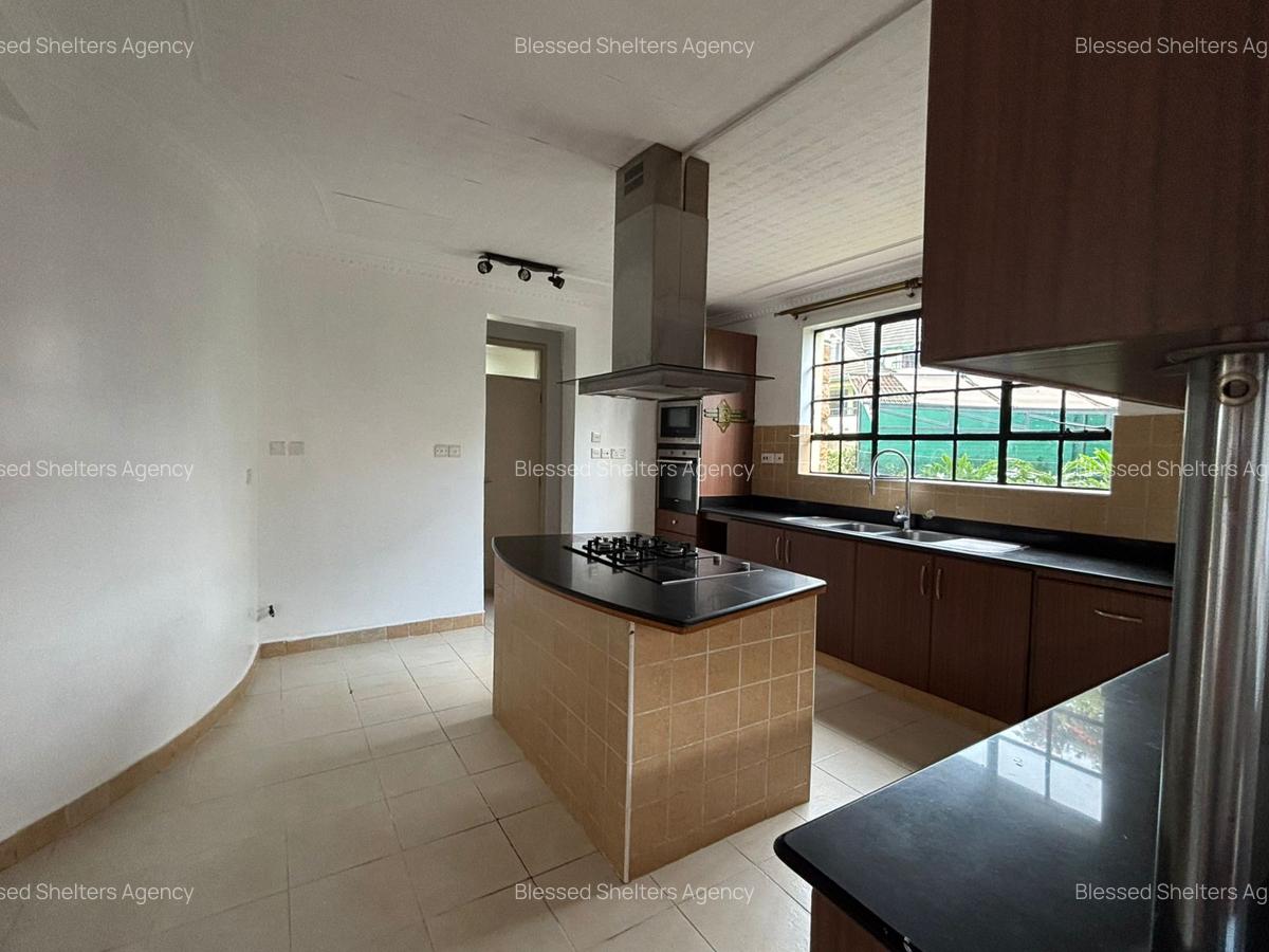 4 Bed Villa with En Suite in Kiambu Road - 12