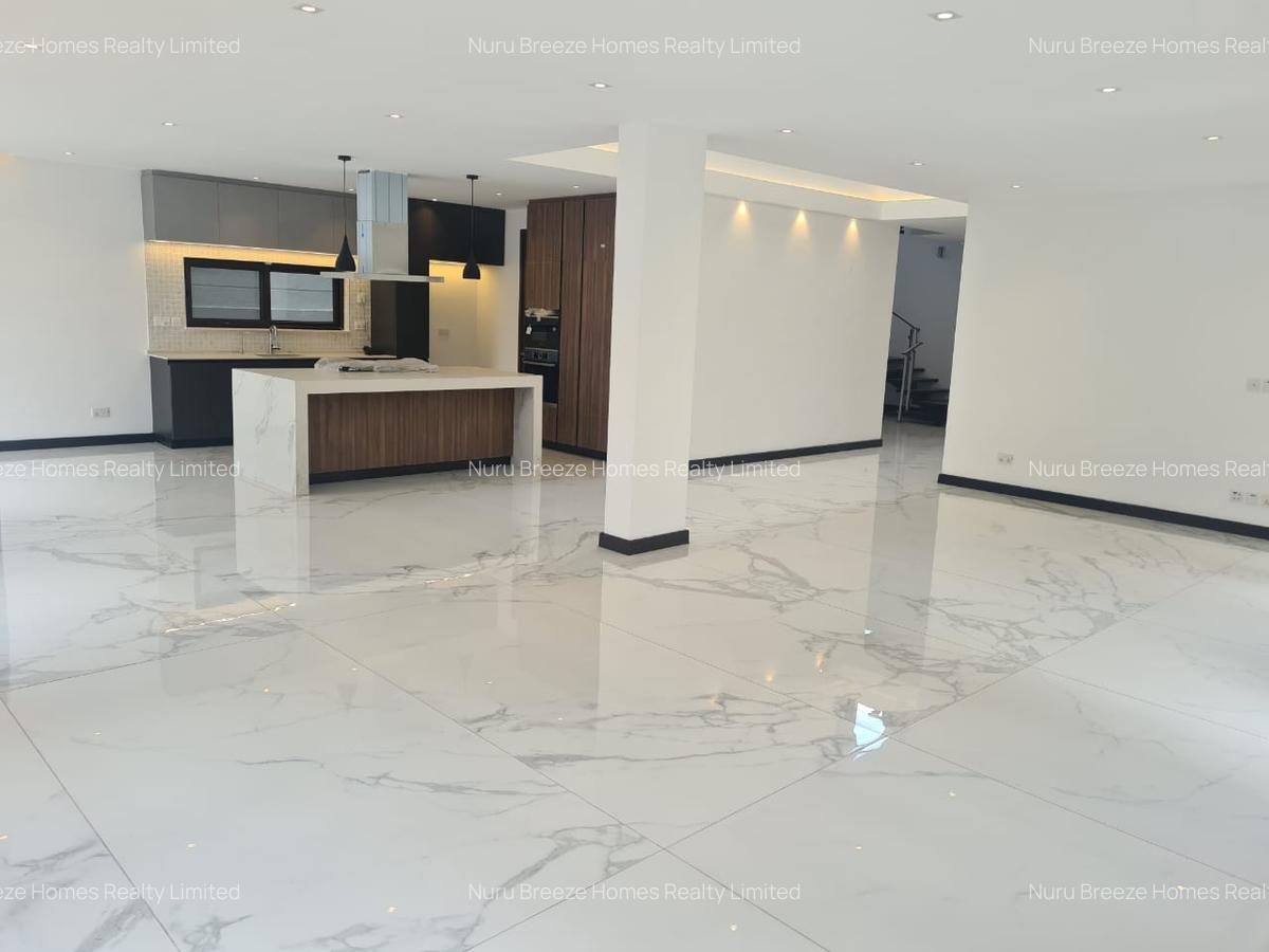 5 Bed Townhouse with En Suite in Westlands Area - 2