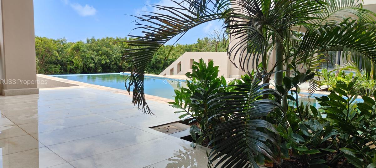 5 Bed House with En Suite in Vipingo - 3