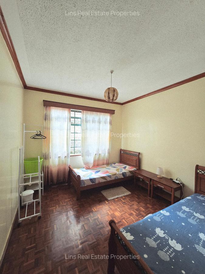 4 Bed Townhouse with En Suite in Brookside - 13