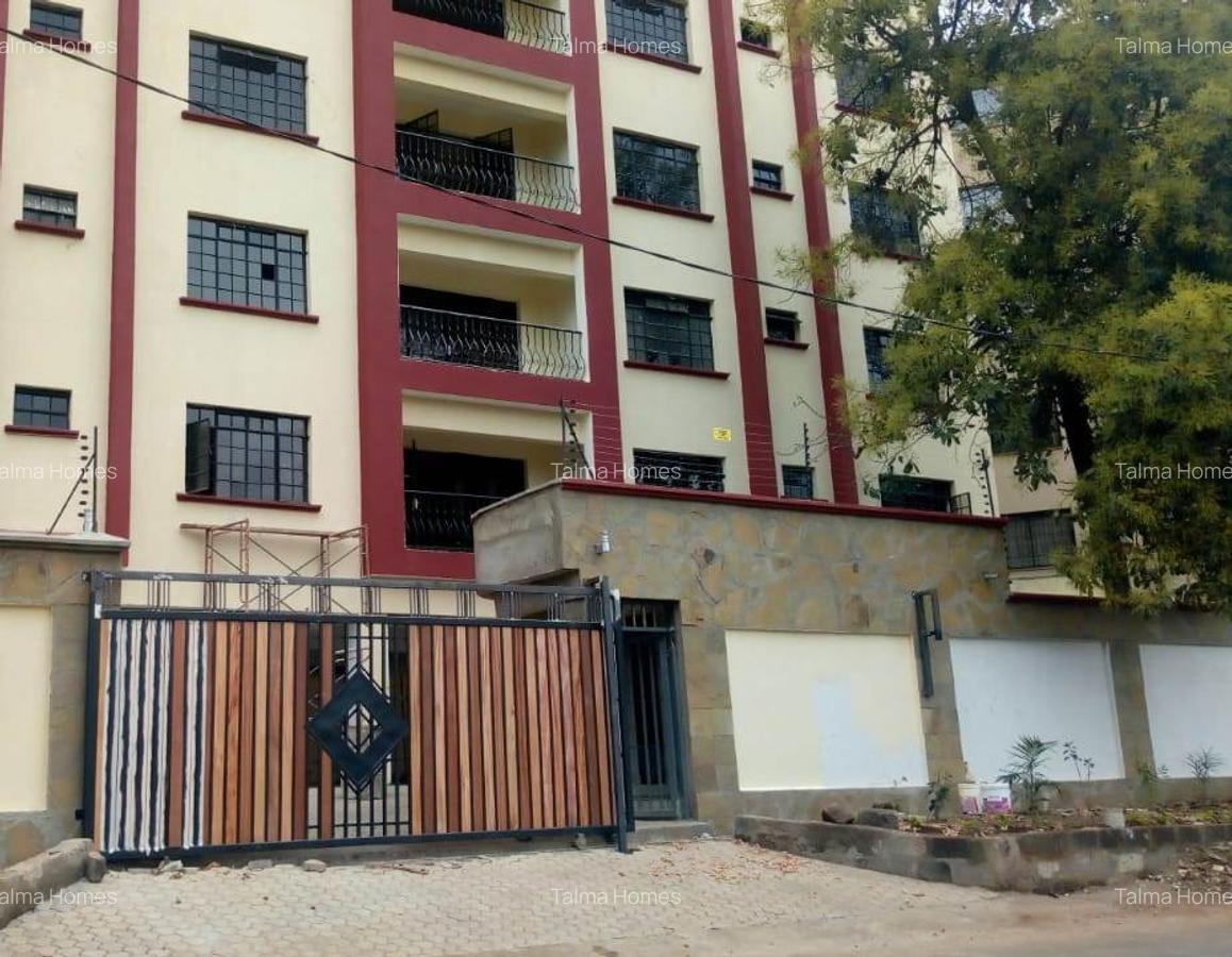 2 Bed Apartment with En Suite at Off Church Rd - 14