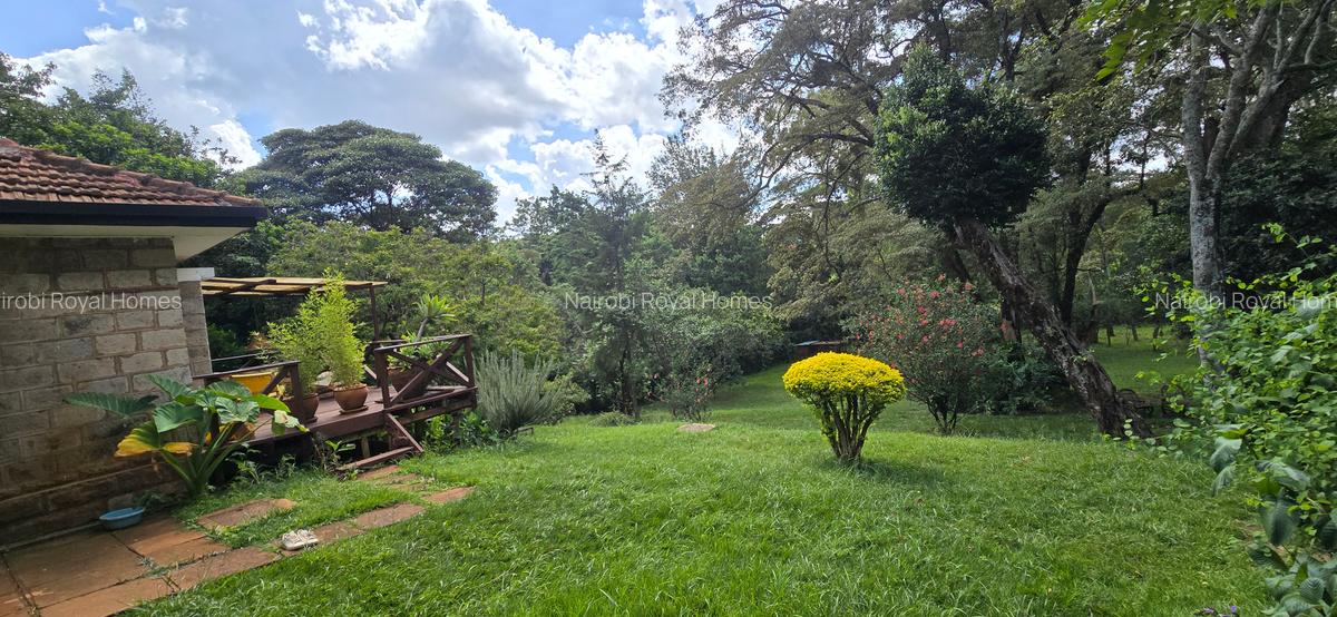 4 Bed House with En Suite at Lavington Green - 18