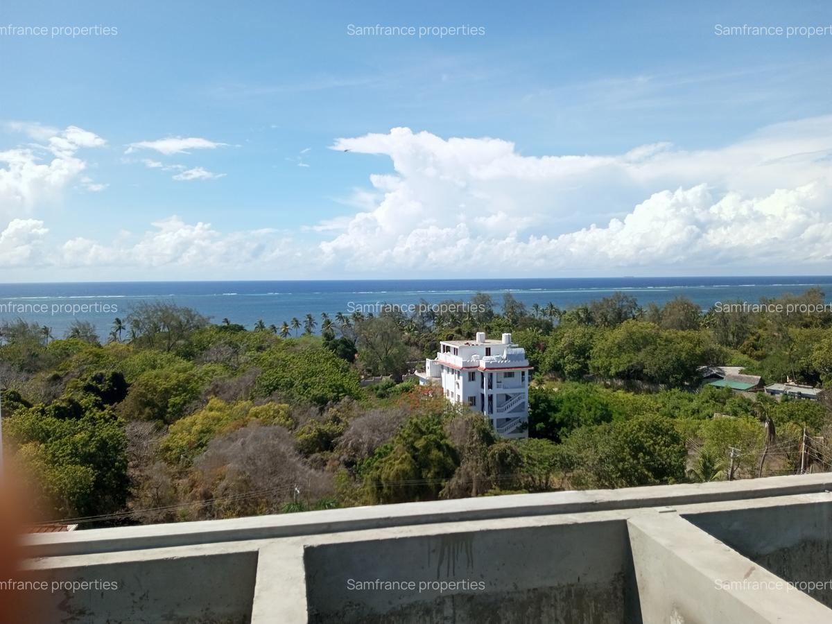 Serviced 3 Bed Apartment with En Suite at Mombasa - 11