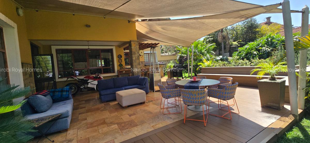 5 Bed House with En Suite at Mimosa Drive - 12