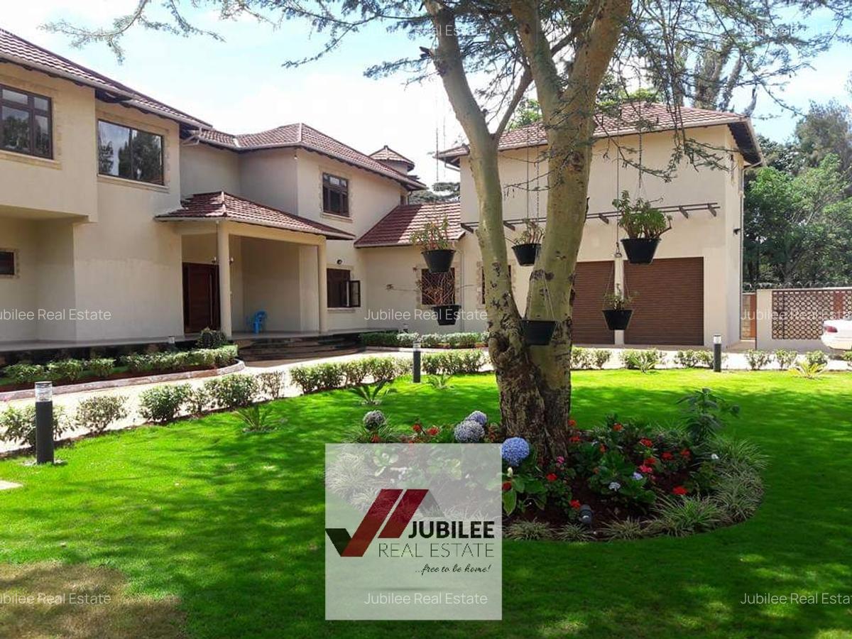 5 Bed House with En Suite in Runda - 5