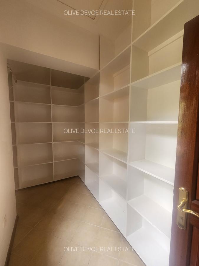 5 Bed Villa with En Suite in Karen - 14