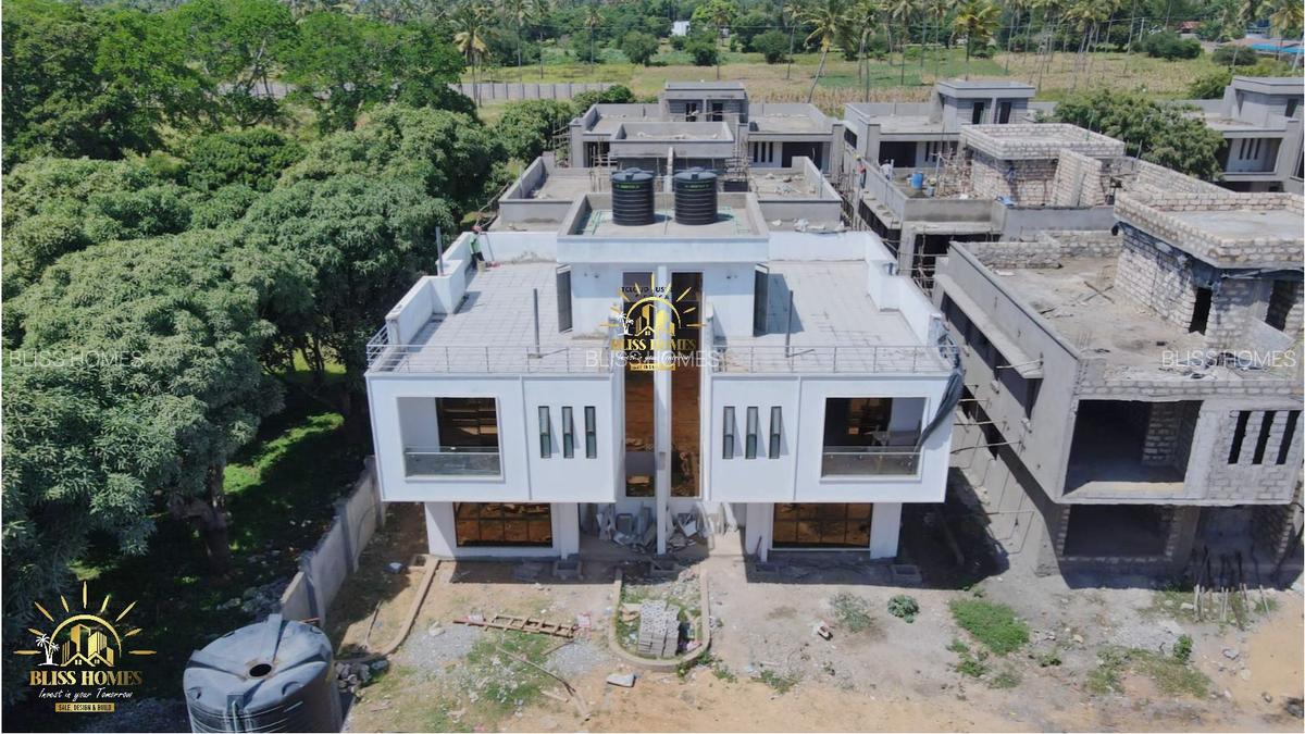 3 Bed Villa with En Suite at Mtwapa - 2