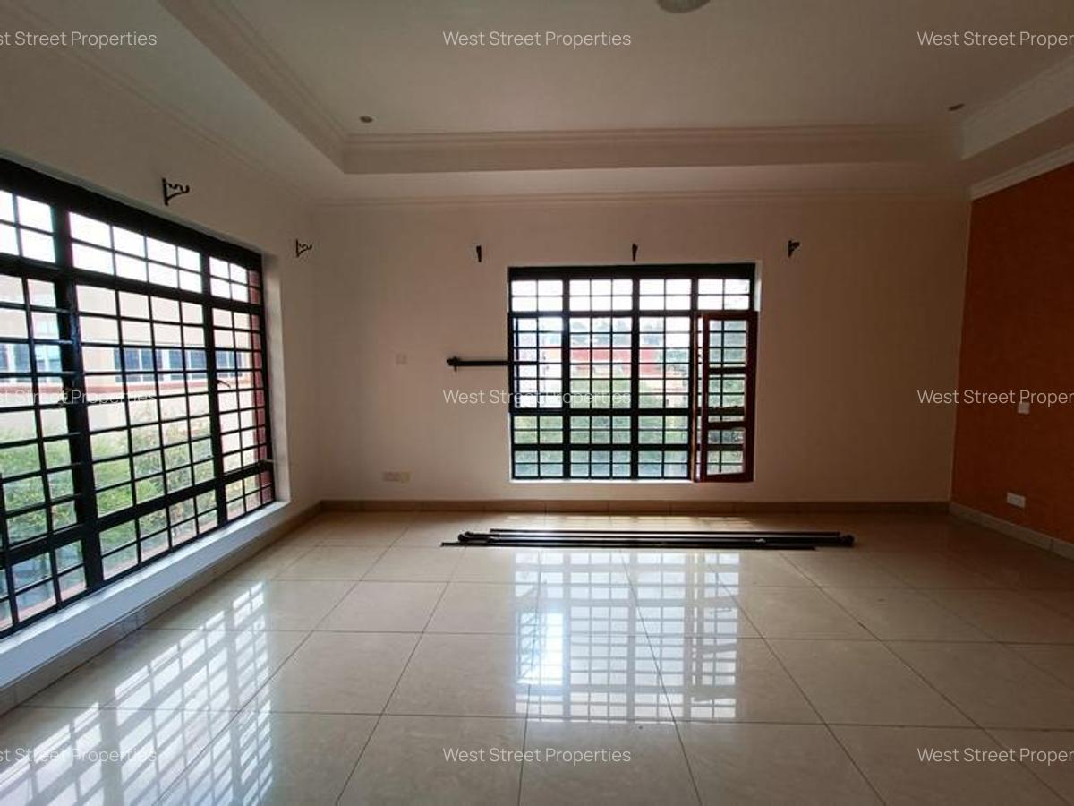 5 Bed Villa with En Suite at Runda - 12