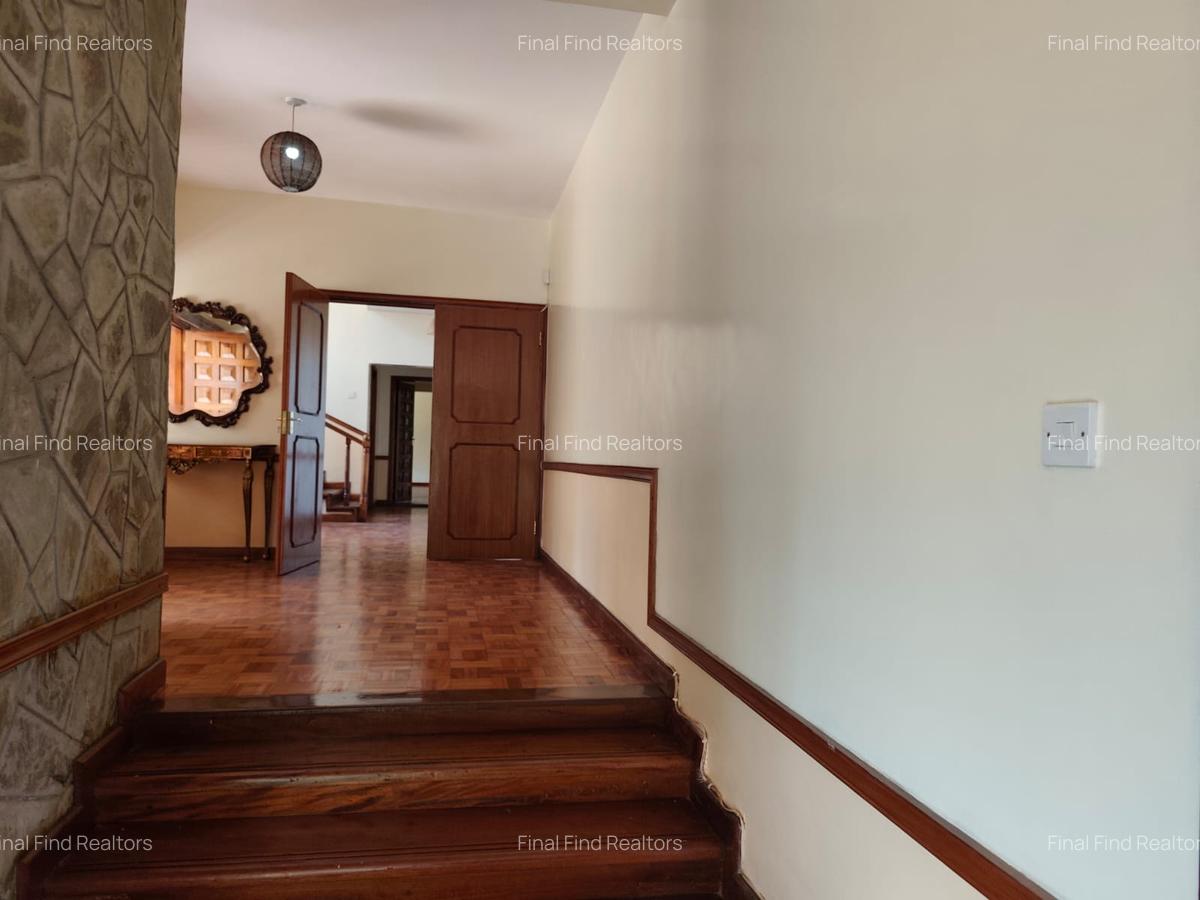 5 Bed House with Garden in Runda - 12
