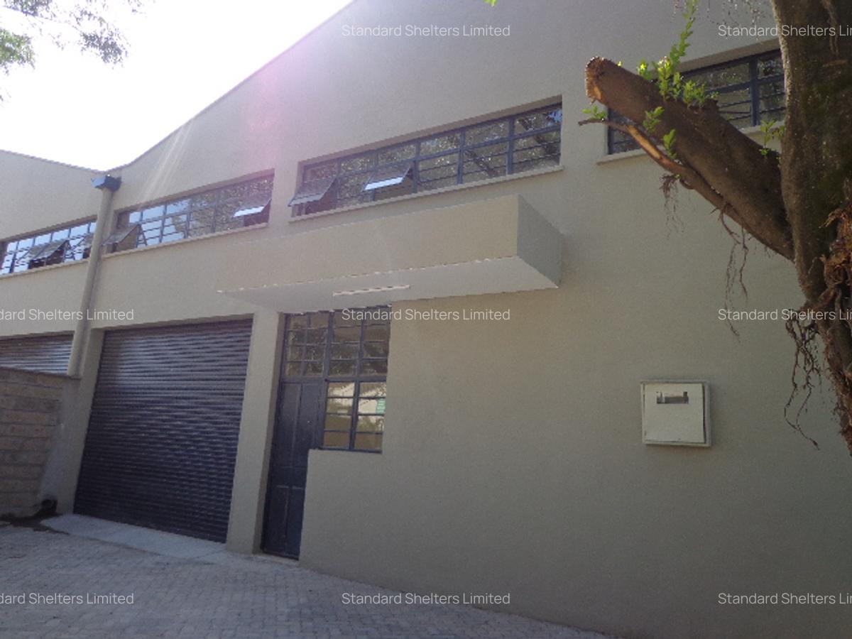 7,089 ft² Warehouse with Parking in Industrial Area - 3