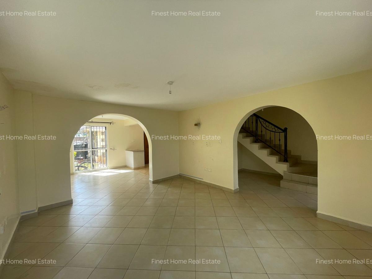 3 Bed Townhouse with En Suite at Mombasa Road - 5