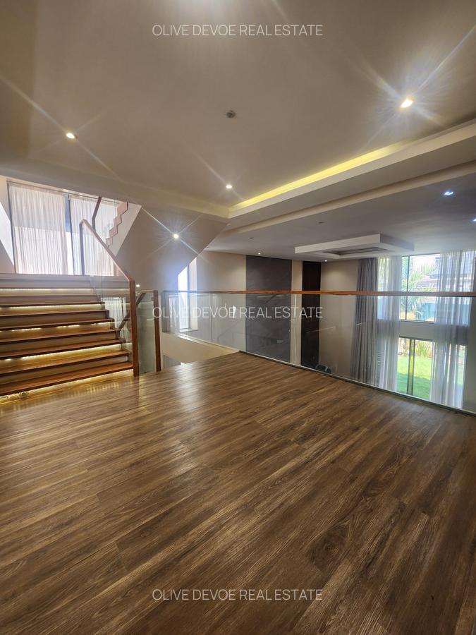 5 Bed Villa with En Suite in Runda - 15