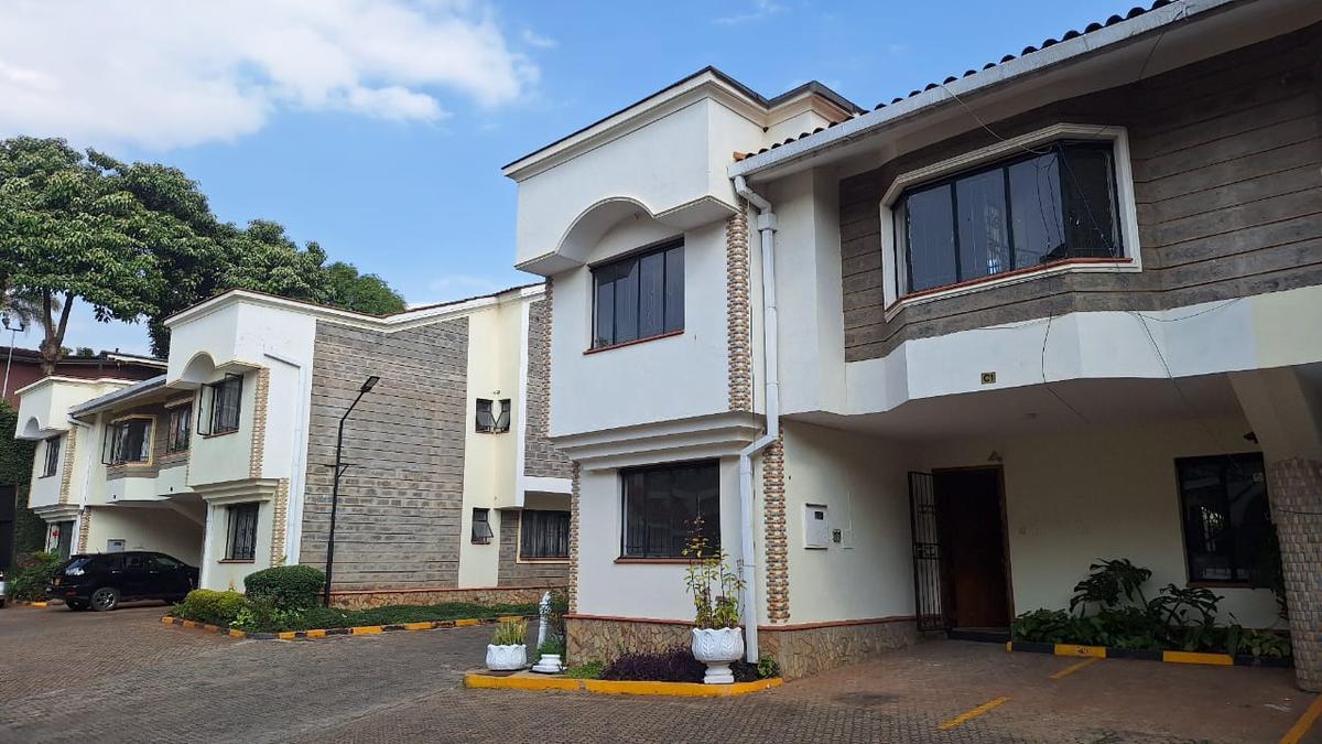 4 Bed Townhouse with En Suite in Westlands Area - 2