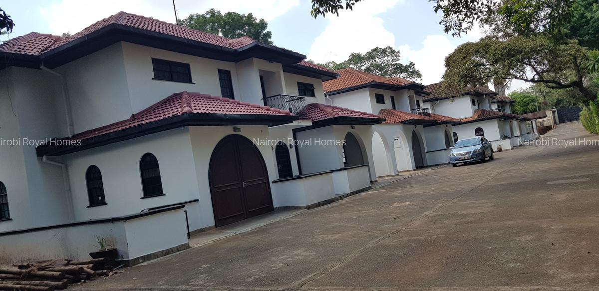4 Bed Townhouse with En Suite at Riverside Drive - 6