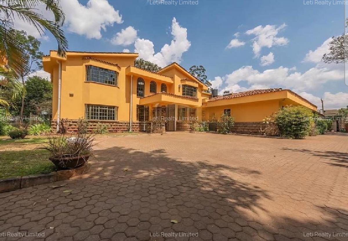 4 Bed Townhouse with En Suite in Lavington - 1