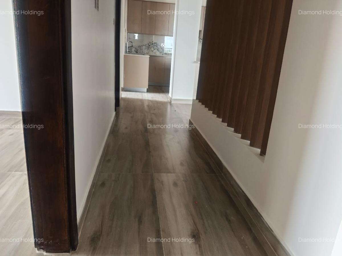 Serviced 2 Bed Apartment with En Suite at Brookside - 7