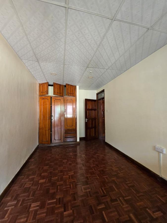 5 Bed House with En Suite at Ring Road - 12