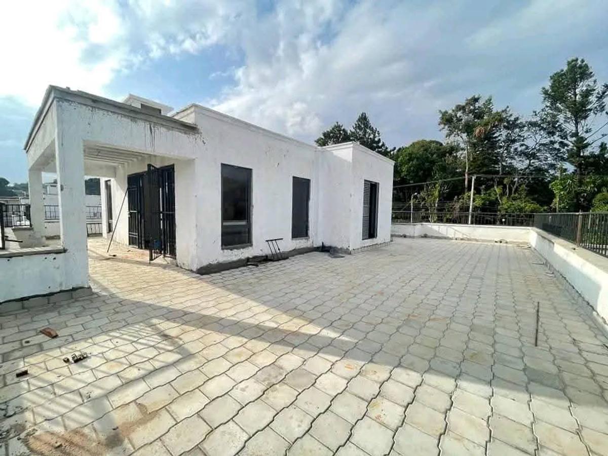 5 Bed House with En Suite at Loresho - 20