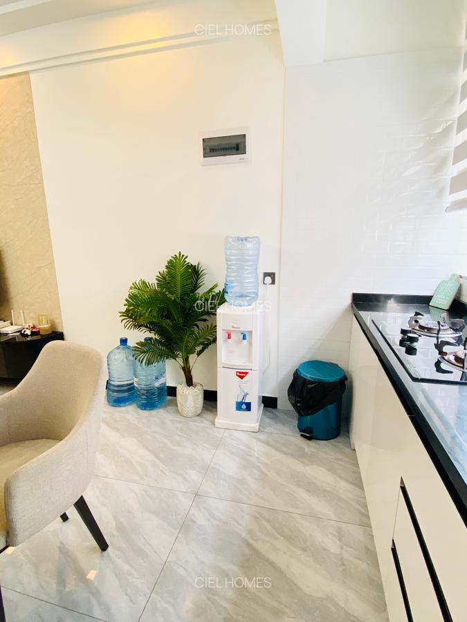 Serviced 1 Bed Apartment with Swimming Pool in Kilimani - 10