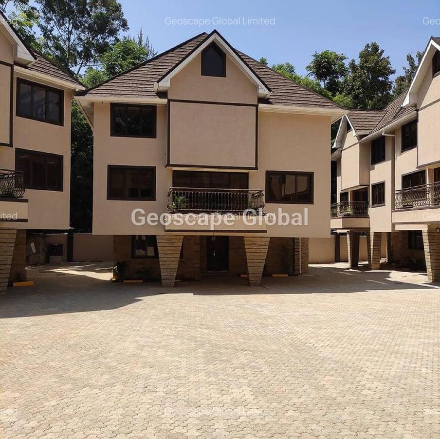 5 Bed Townhouse with En Suite in Lavington - 1