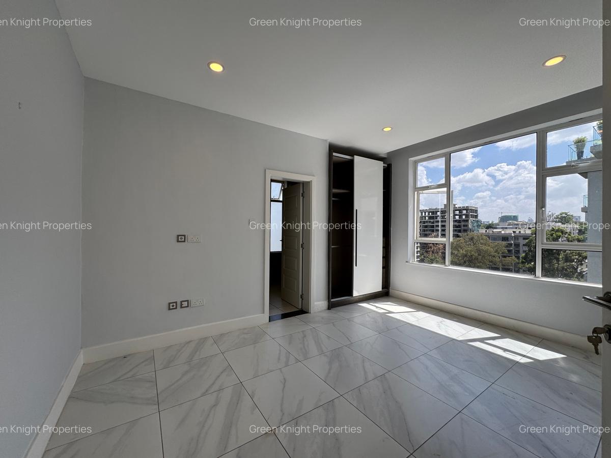 Serviced 2 Bed Apartment with En Suite in Westlands Area - 4