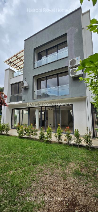 4 Bed Townhouse with En Suite at Lavington Green - 6