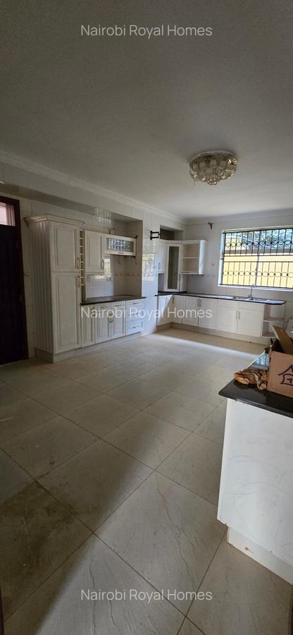 4 Bed Townhouse with En Suite at Mugumo Road - 6