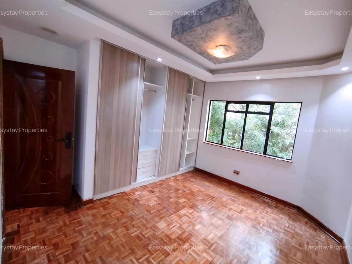 2 Bed Apartment with En Suite in Riverside - 6