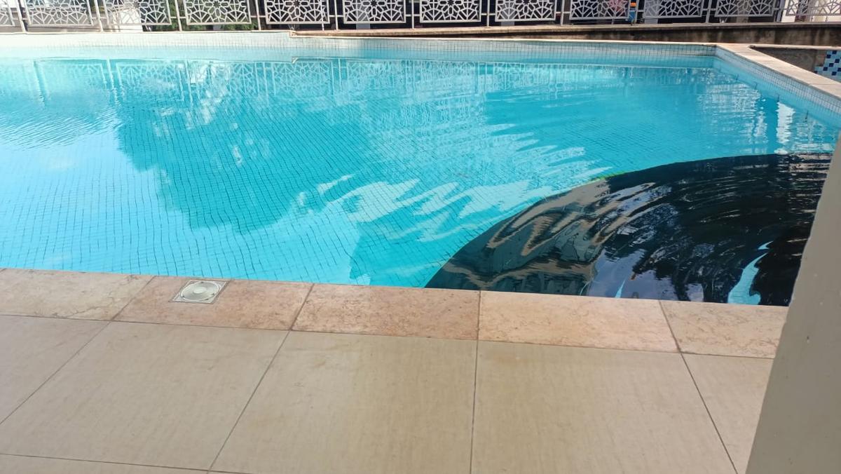 Furnished 4 Bed Apartment with En Suite in Westlands Area - 15