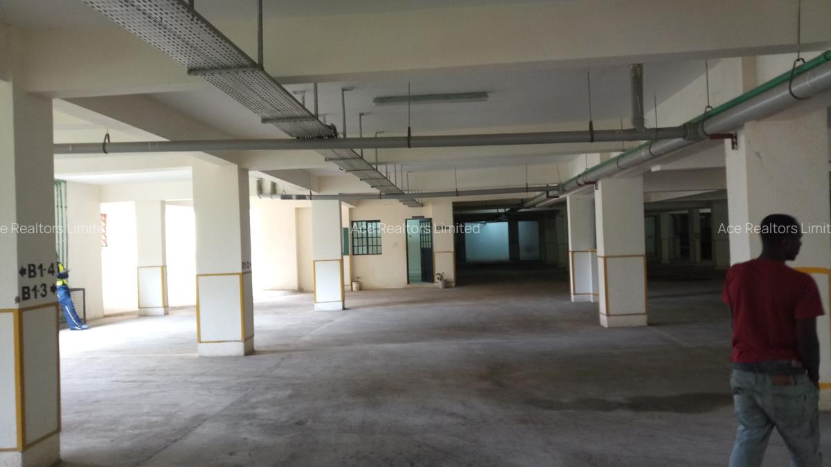 3 Bed Apartment with En Suite at City Park - 20