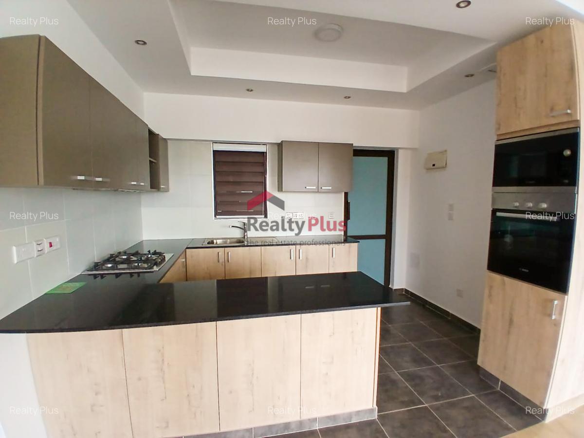 3 Bed Apartment with En Suite in Kilimani - 2