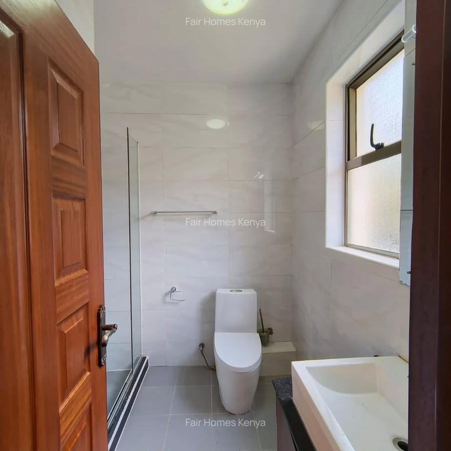 5 Bed Townhouse with En Suite at Chalbi Drive - 14